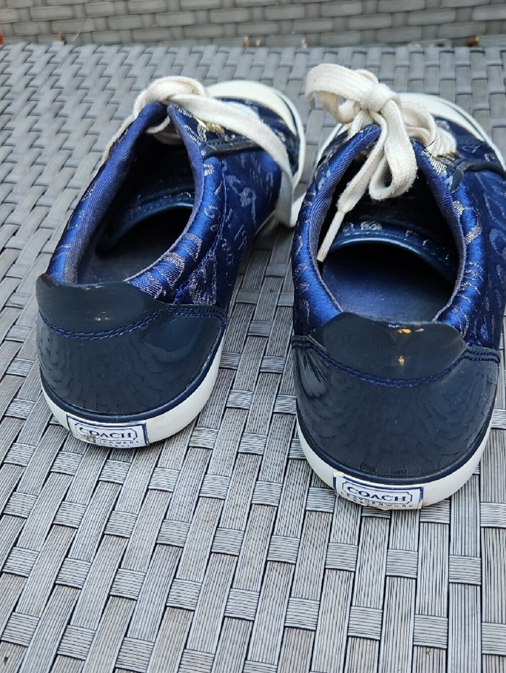 Coach Navy Denim Graphic Metallic Lace-Up Sneakers with White Accents Size 7B - Picture 11 of 17